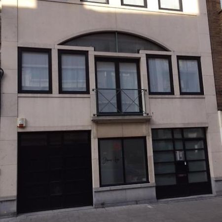 James & Leon Oostende Bagian luar foto
